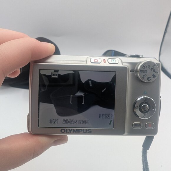 Olympus FE-220 7.1MP 3x Zoom Y2K Camera - TESTED - Picture 7 of 11